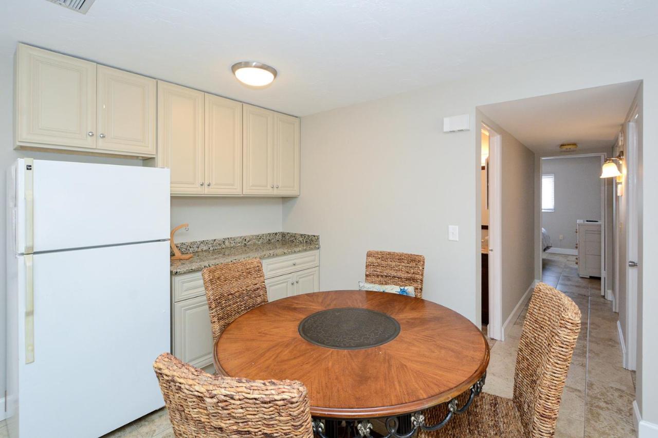 Canal 311 - Right In Siesta Key Village! サラソータ エクステリア 写真