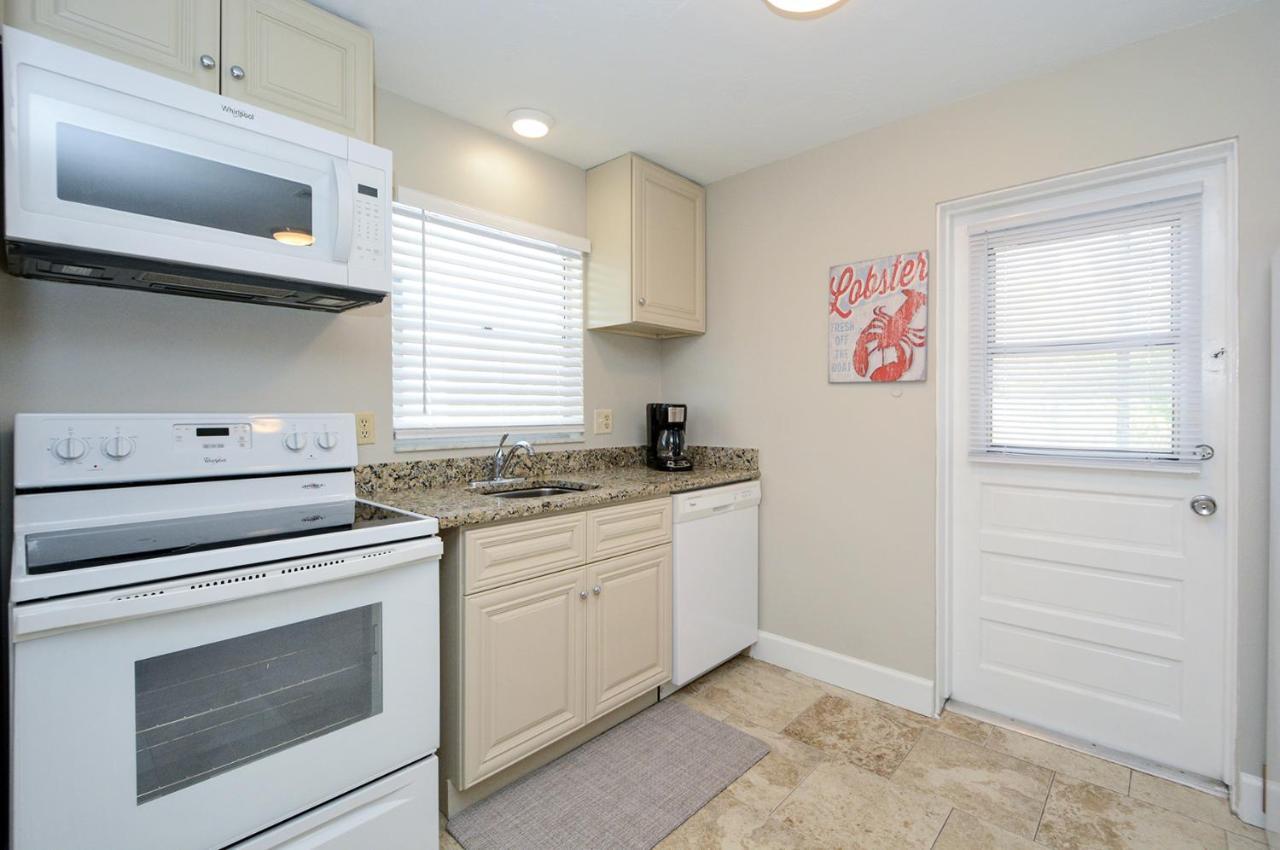 Canal 311 - Right In Siesta Key Village! サラソータ エクステリア 写真