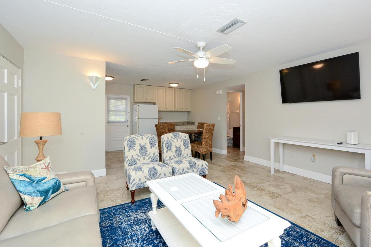 Canal 311 - Right In Siesta Key Village! サラソータ エクステリア 写真