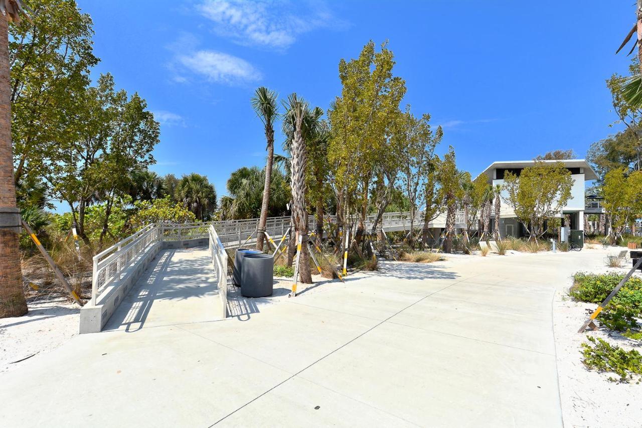 Canal 311 - Right In Siesta Key Village! サラソータ エクステリア 写真